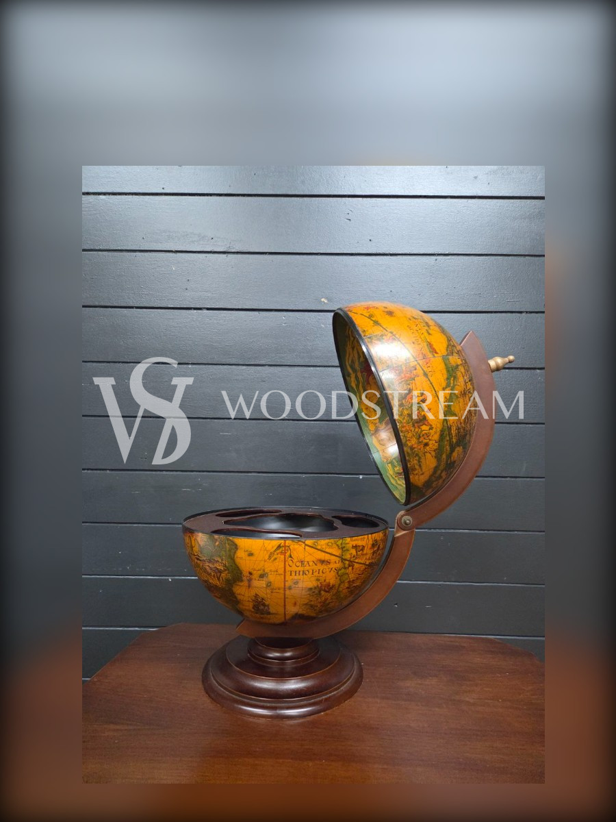 Бар на подставке кабинетный в форме глобуса