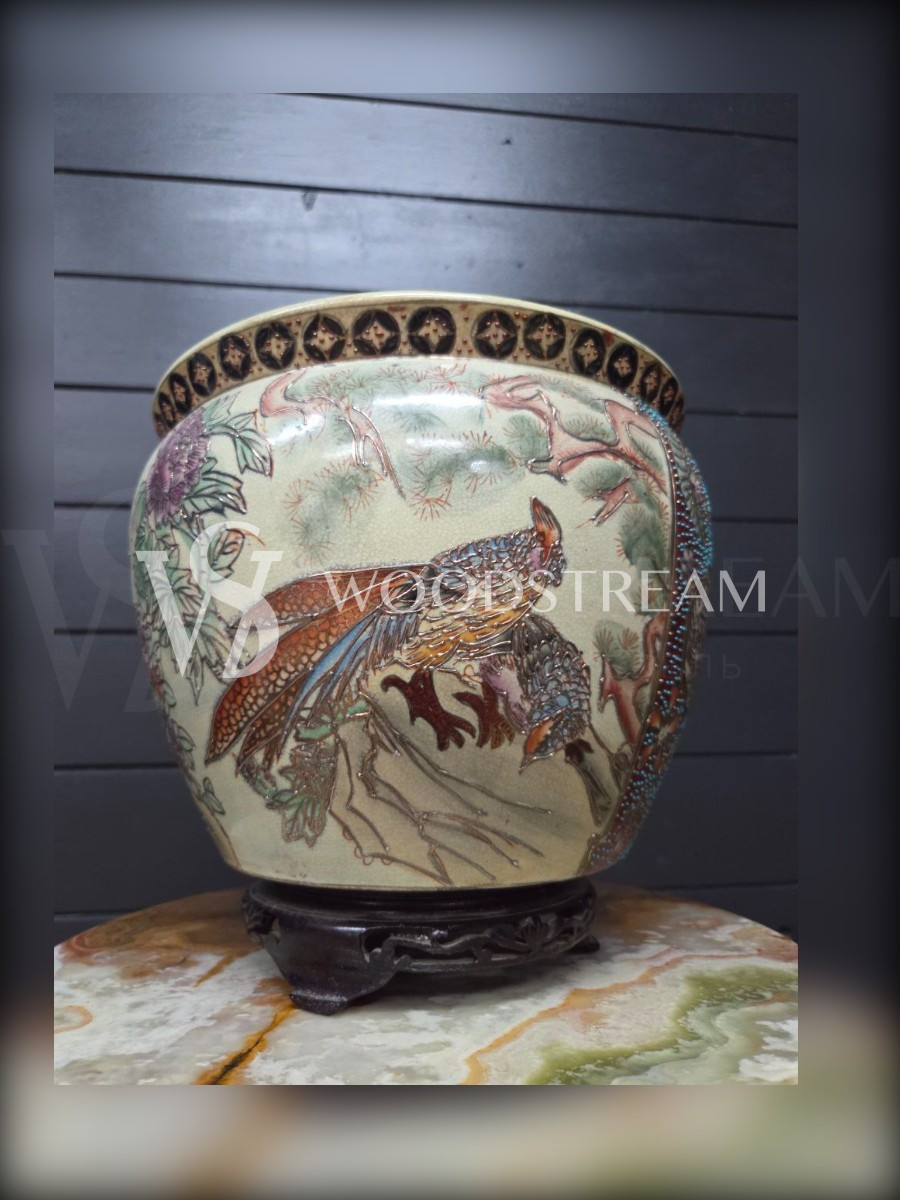 Ваза/Вазон/Кашпо на подставке в стиле шинуазри