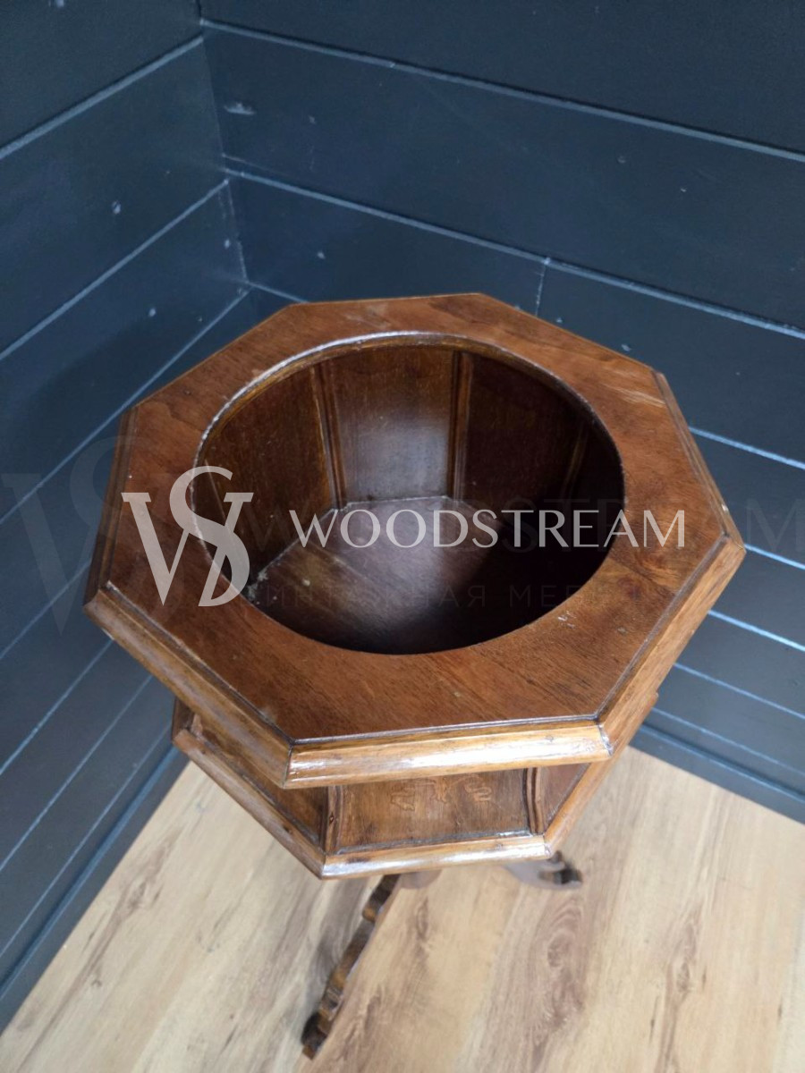 Вазон/Кашпо на подставке