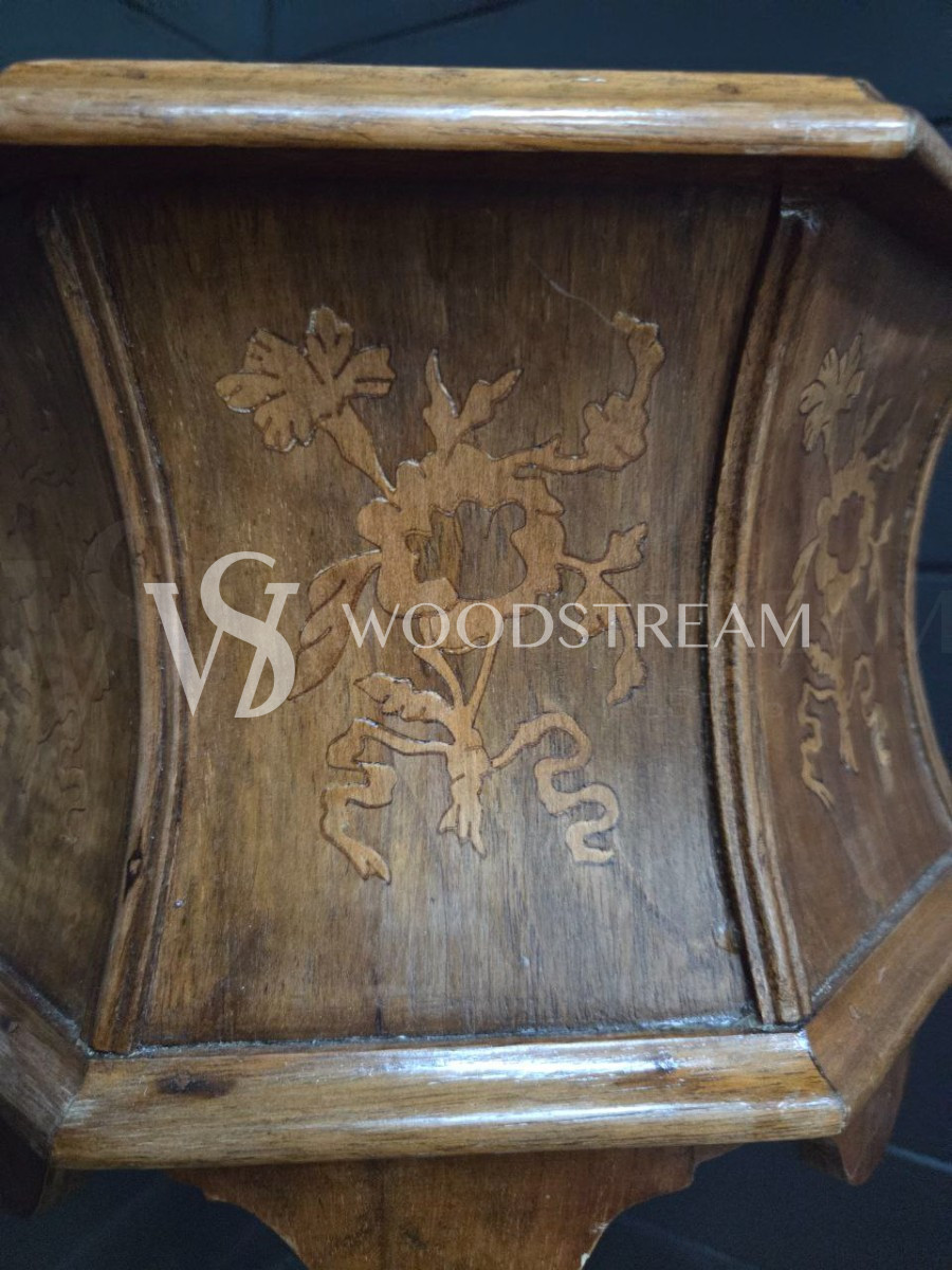 Вазон/Кашпо на подставке