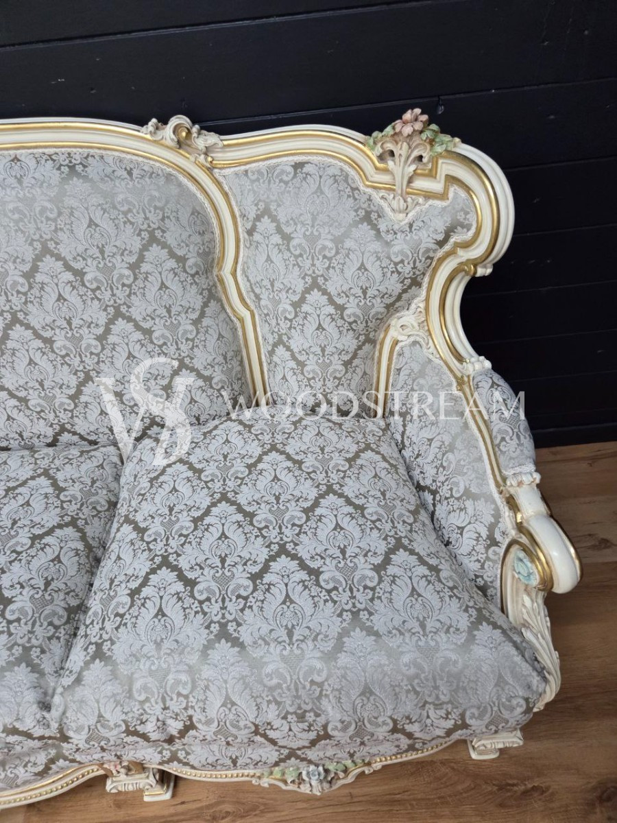 Комплект мягкой мебели для гостиной в стиле венецианского барокко от фабрики Silik