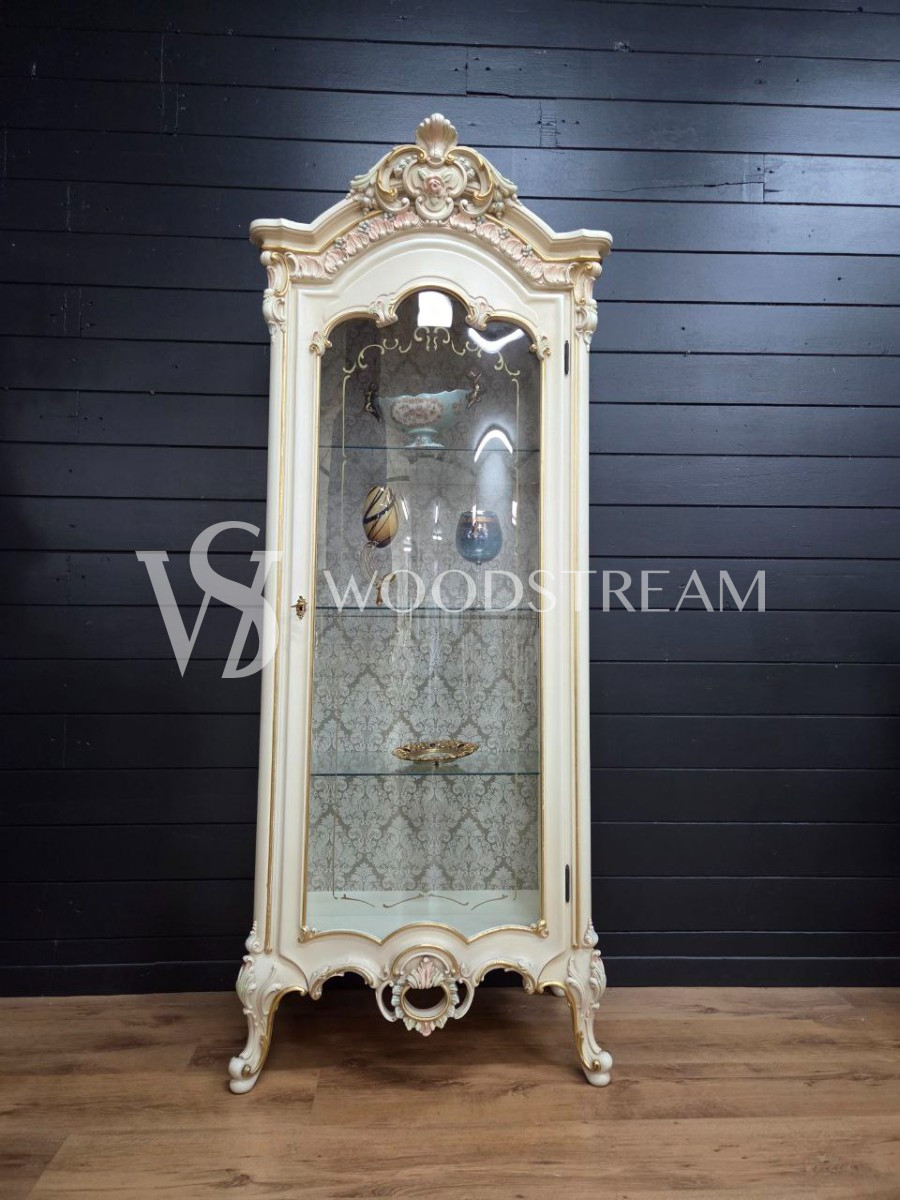 Витрина в стиле венецианского барокко от фабрики Silik