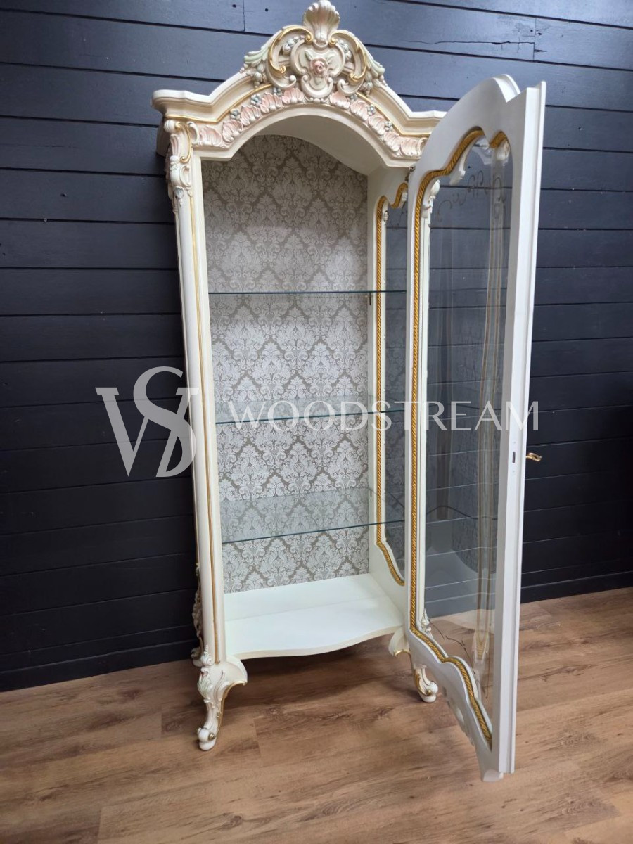 Витрина в стиле венецианского барокко от фабрики Silik