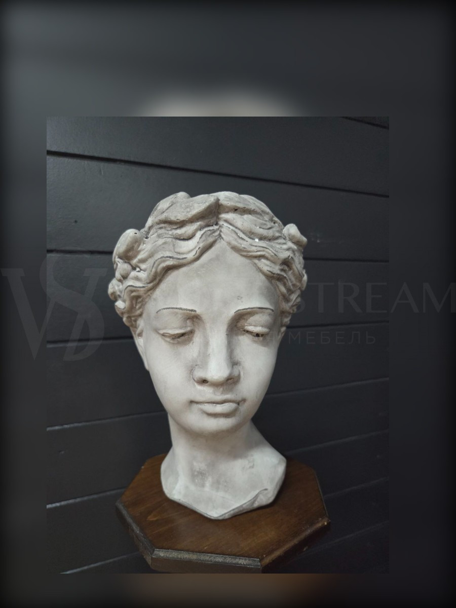 Ваза в форме Бюста/Девушка 