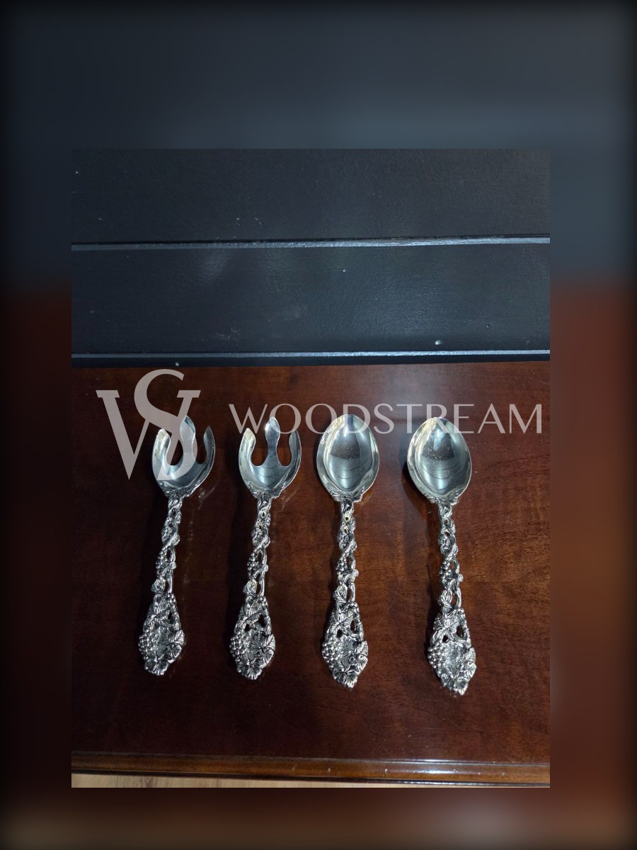 Комплект столовых приборов 4 штуки