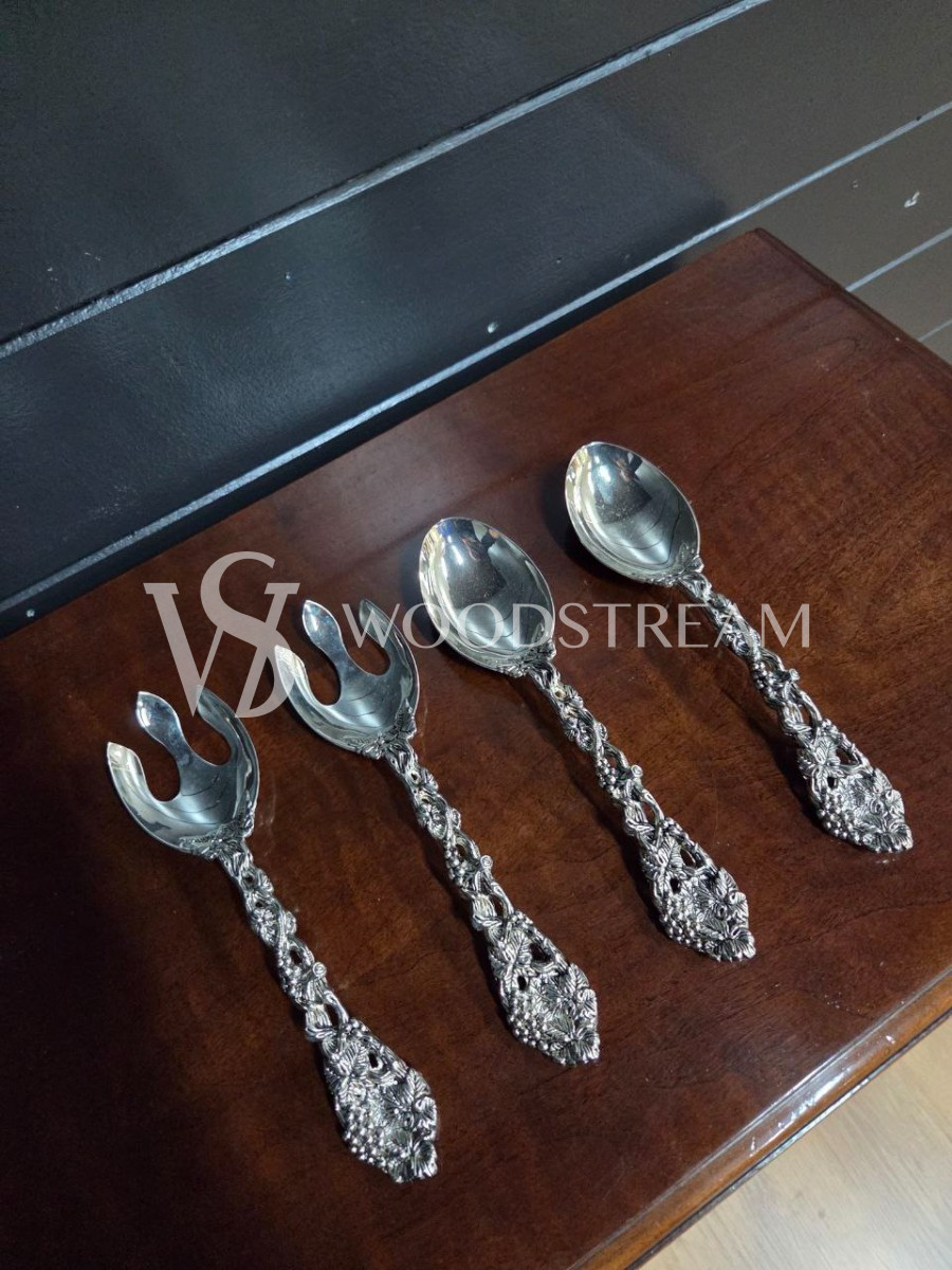 Комплект столовых приборов 4 штуки