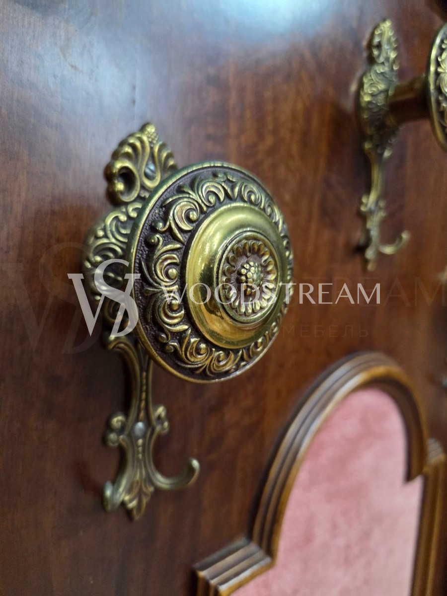 Вешалка напольная для прихожей в стиле ренессанс