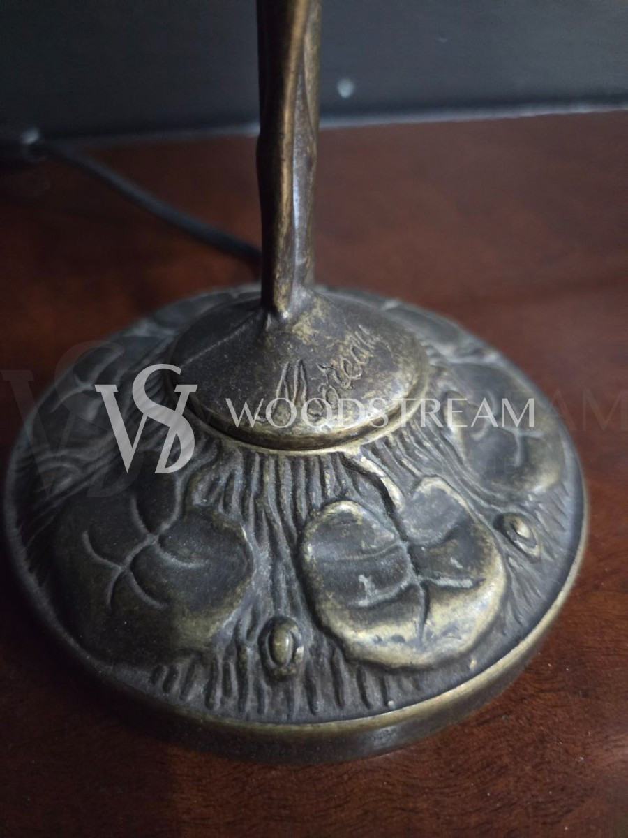 Лампа настольная в стиле Тиффани