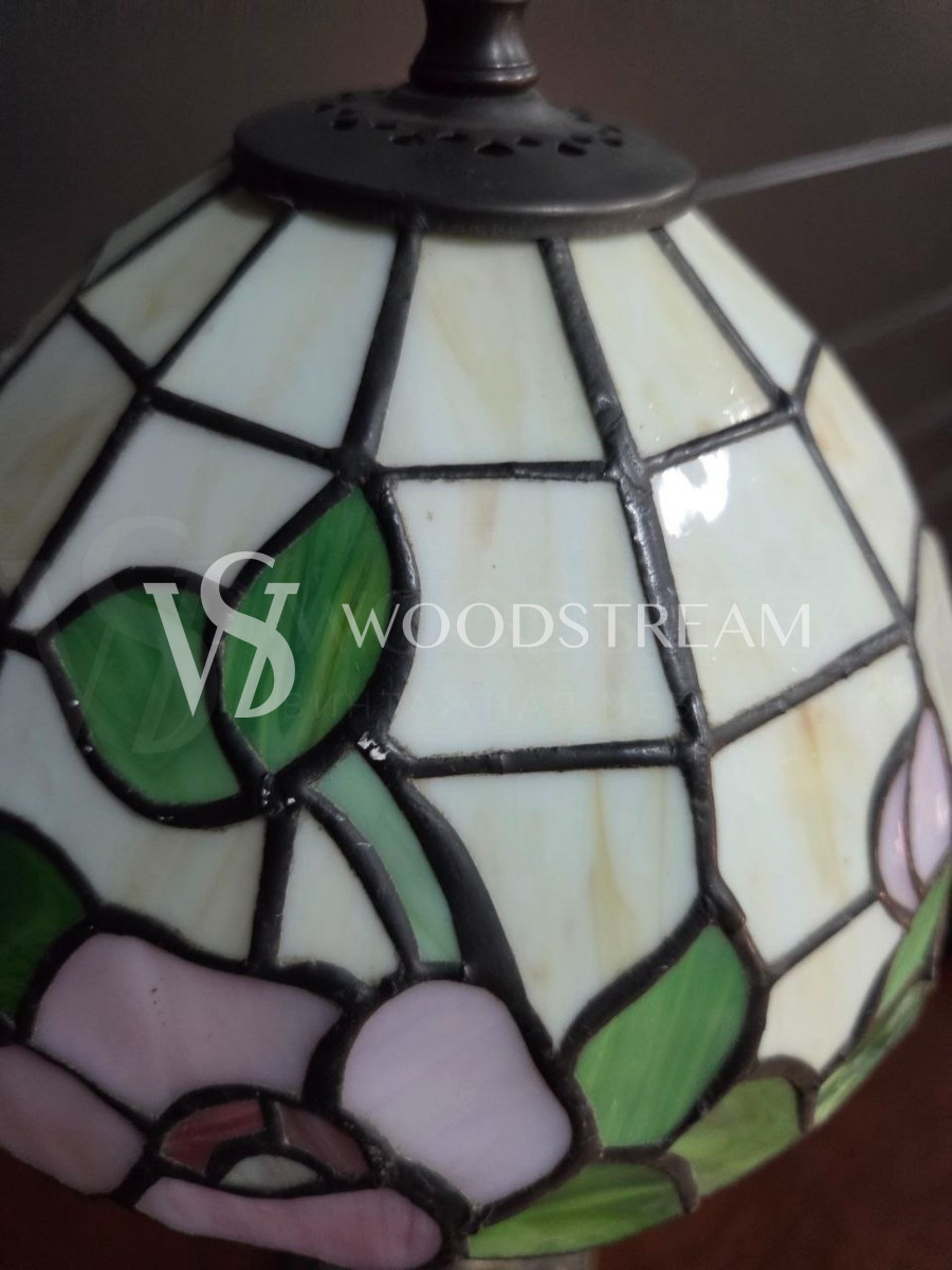 Лампа настольная в стиле Тиффани