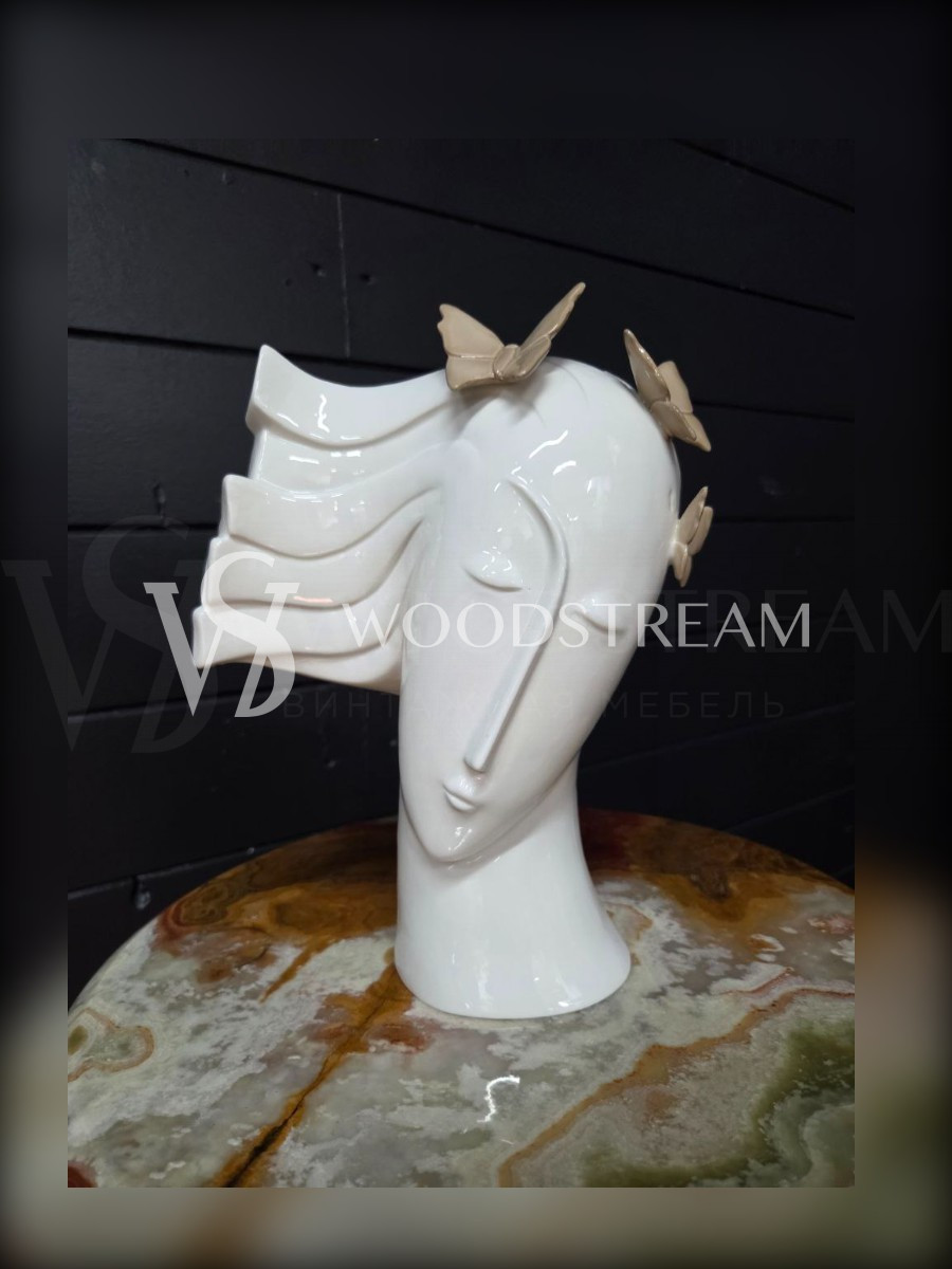 Ваза декоративная Девушка с бабочками