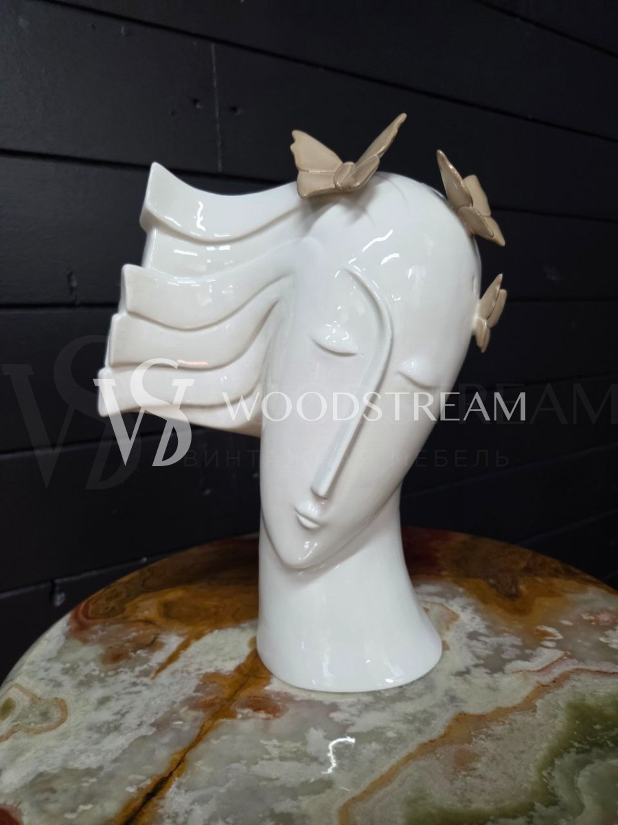 Ваза декоративная Девушка с бабочками