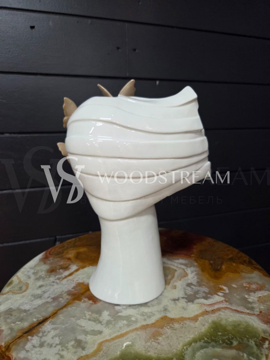 Ваза декоративная Девушка с бабочками