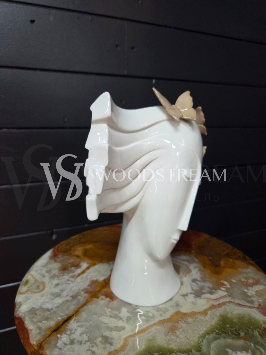 Ваза декоративная Девушка с бабочками