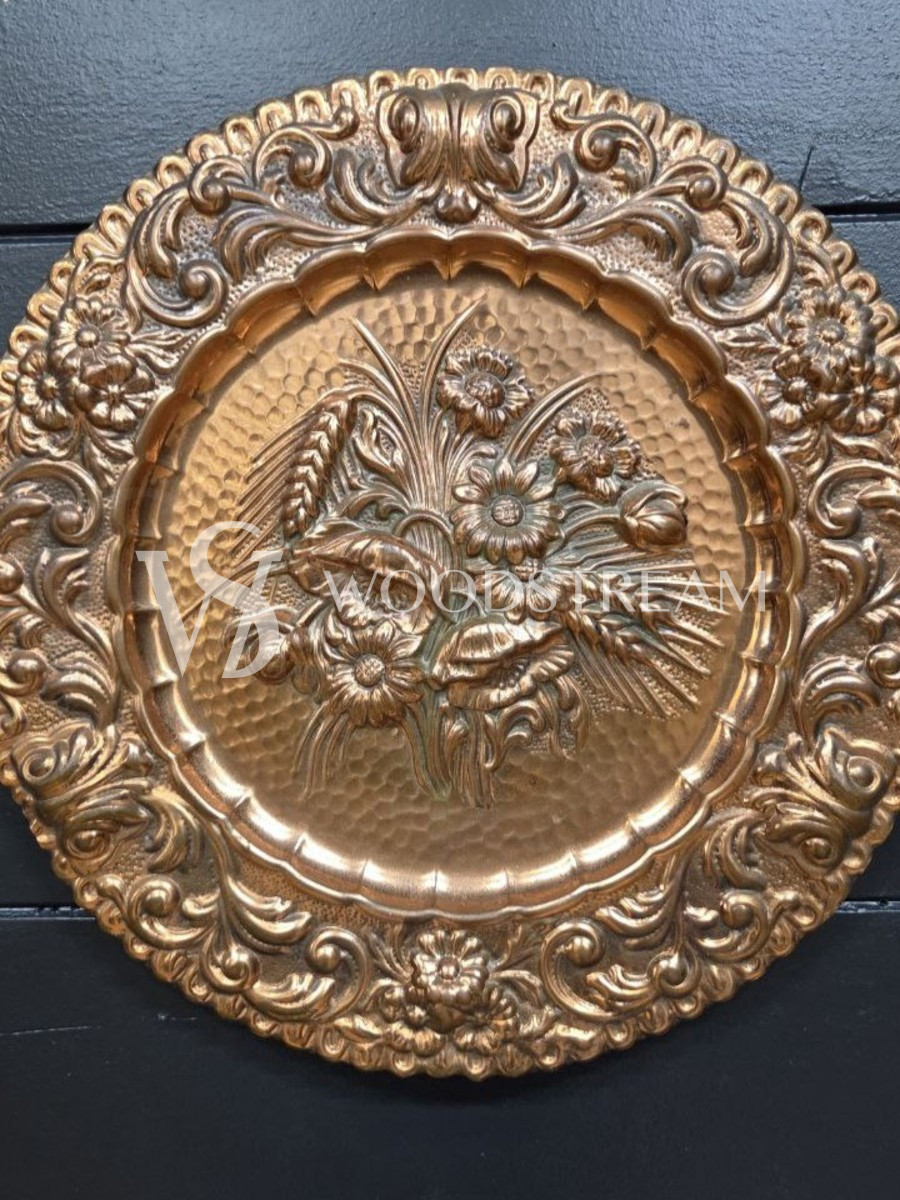 Тарелка декоративная/Чеканка Цветы