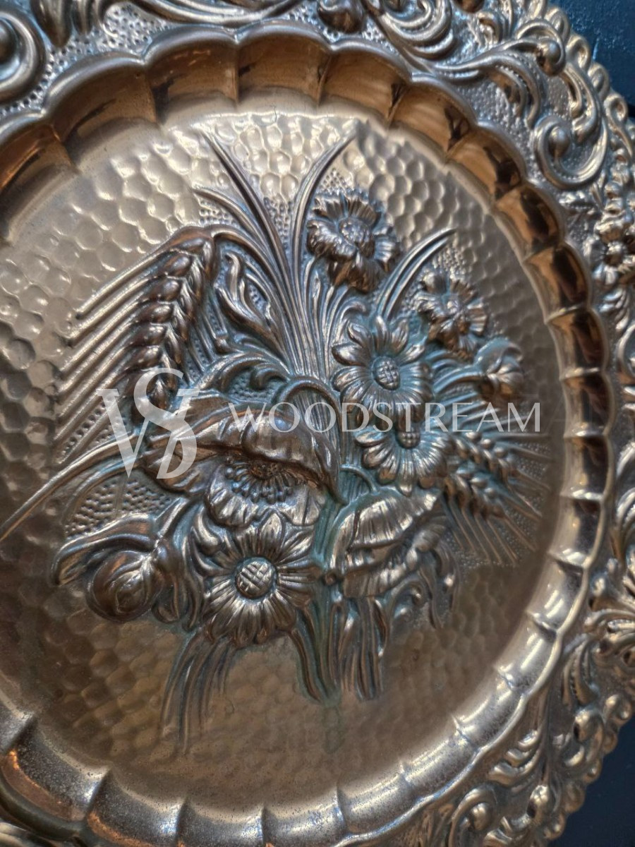 Тарелка декоративная/Чеканка Цветы