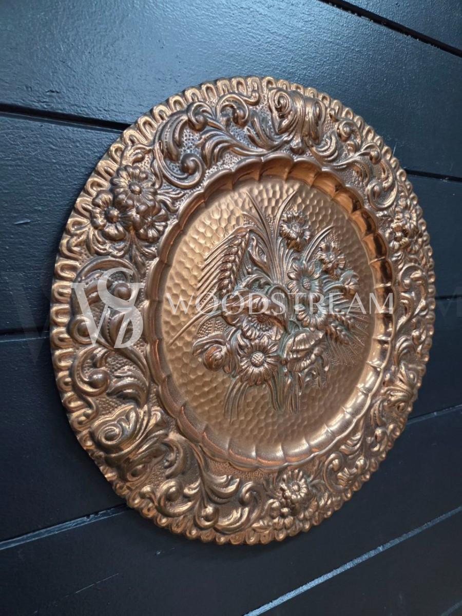 Тарелка декоративная/Чеканка Цветы