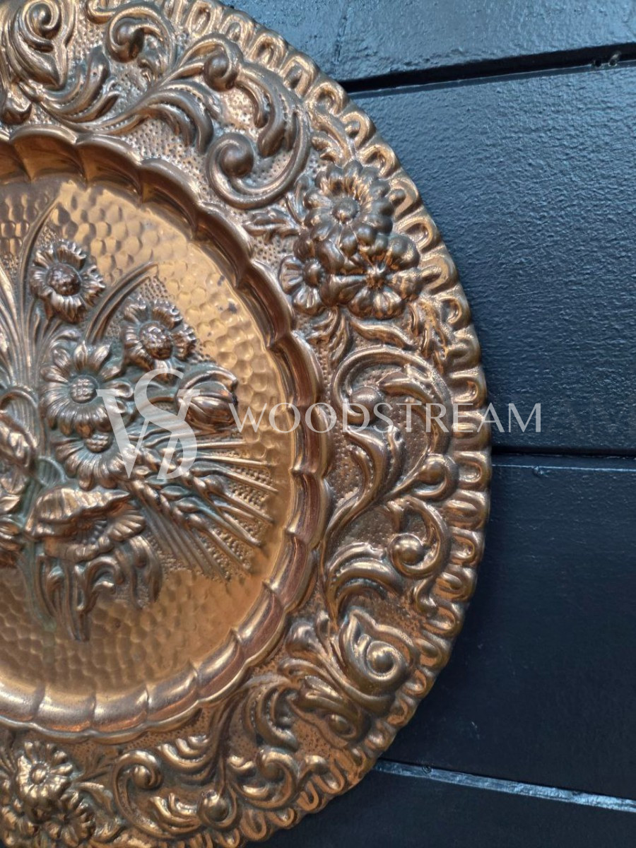 Тарелка декоративная/Чеканка Цветы