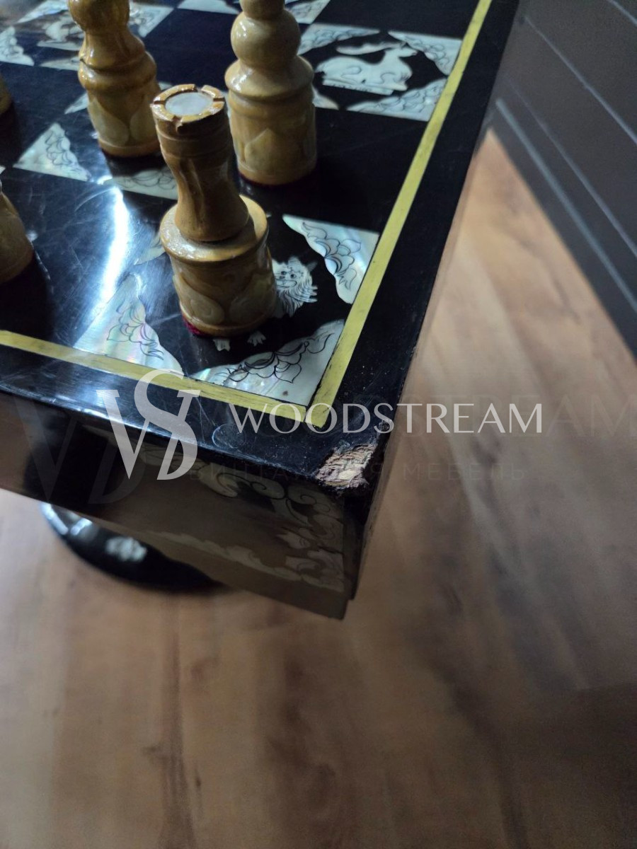 Стол шахматный и Шахматы винтажные