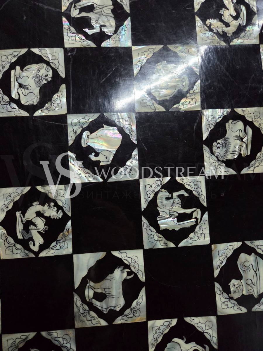 Стол шахматный и Шахматы винтажные