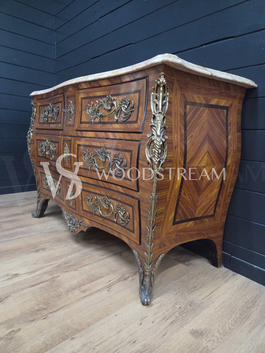 Комод в стиле Людовика XIV