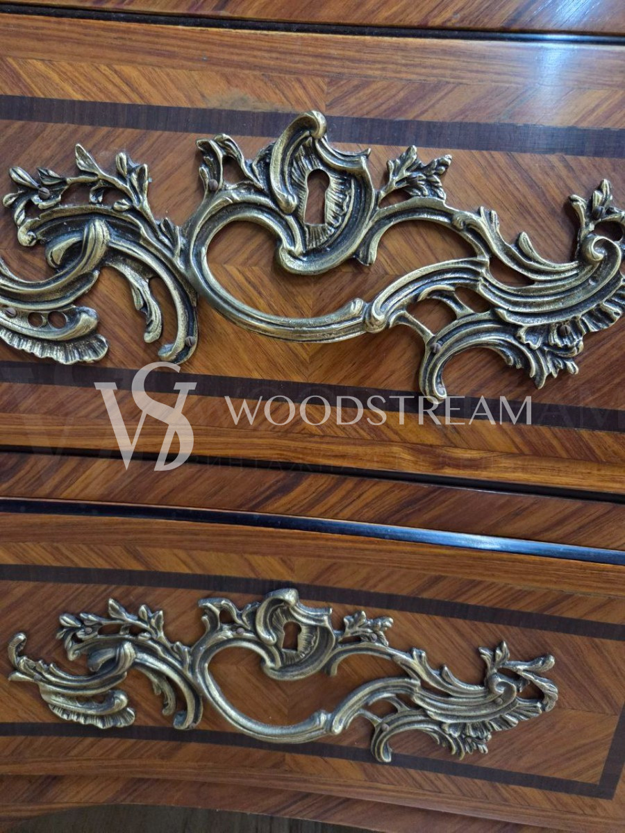 Комод в стиле Людовика XIV