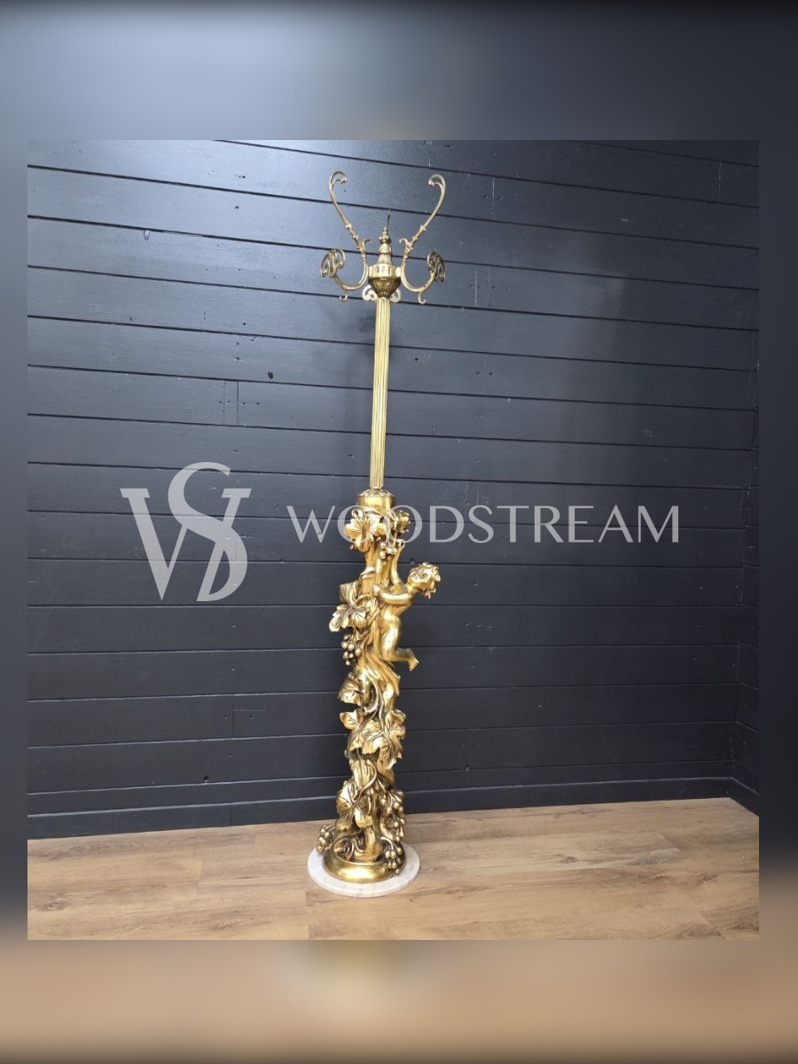 Вешалка напольная с путти в стиле венецианского барокко