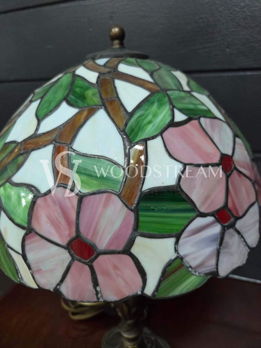 Лампа настольная в стиле Тиффани