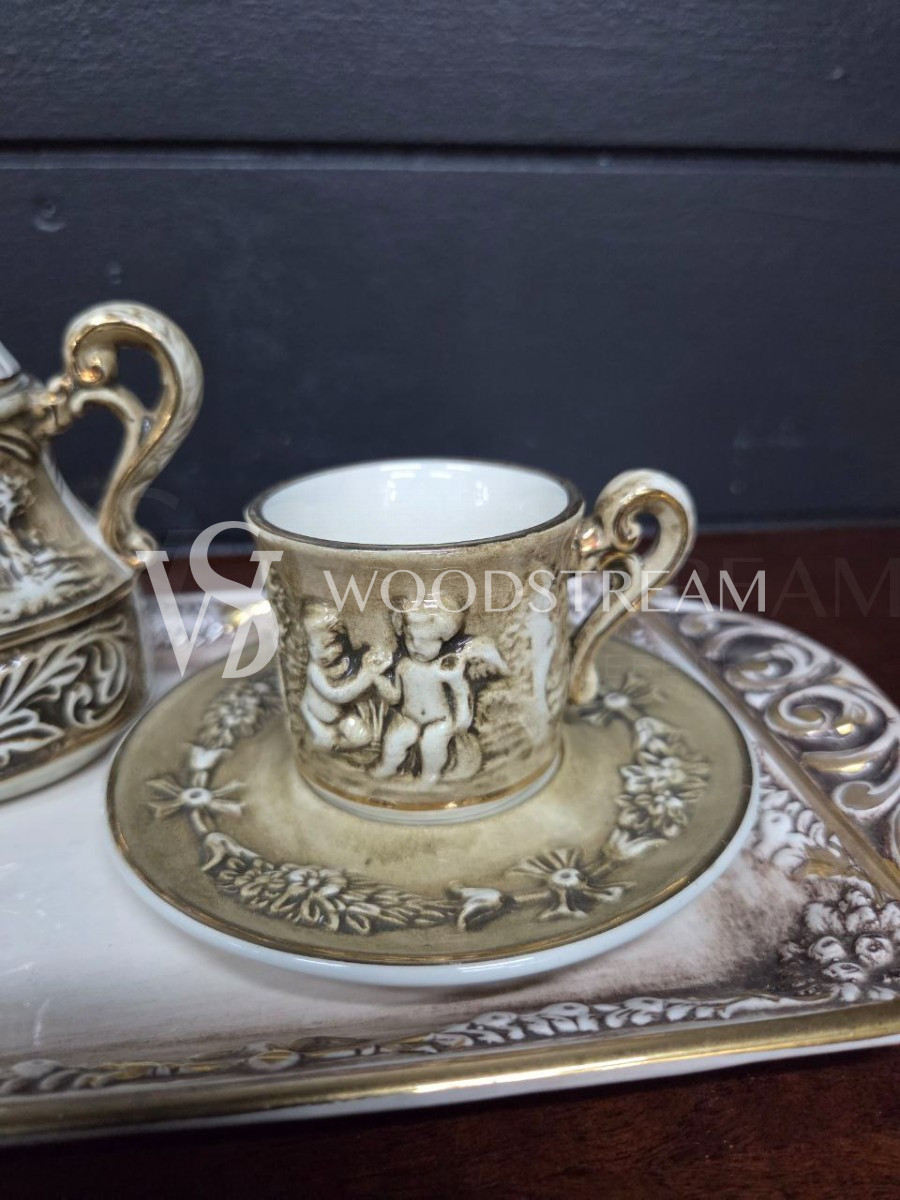 Сервиз чайный/кофейный на 2 персоны на подносе Каподимонте