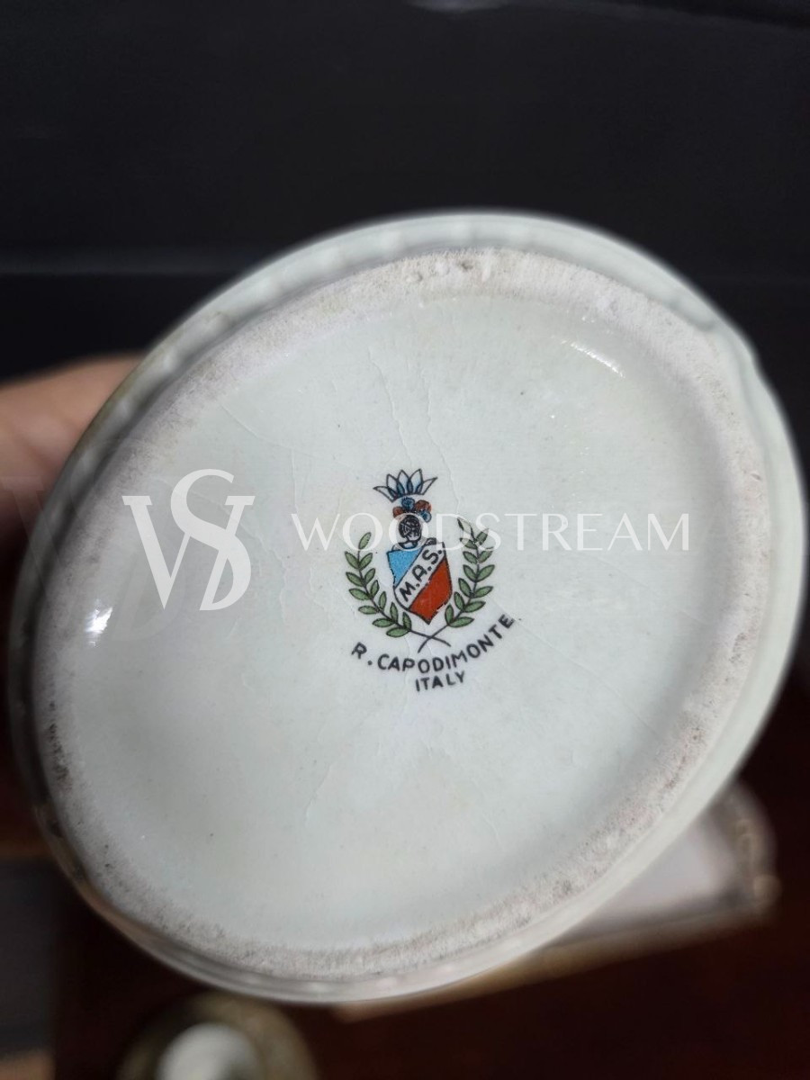 Сервиз чайный/кофейный на 2 персоны на подносе Каподимонте