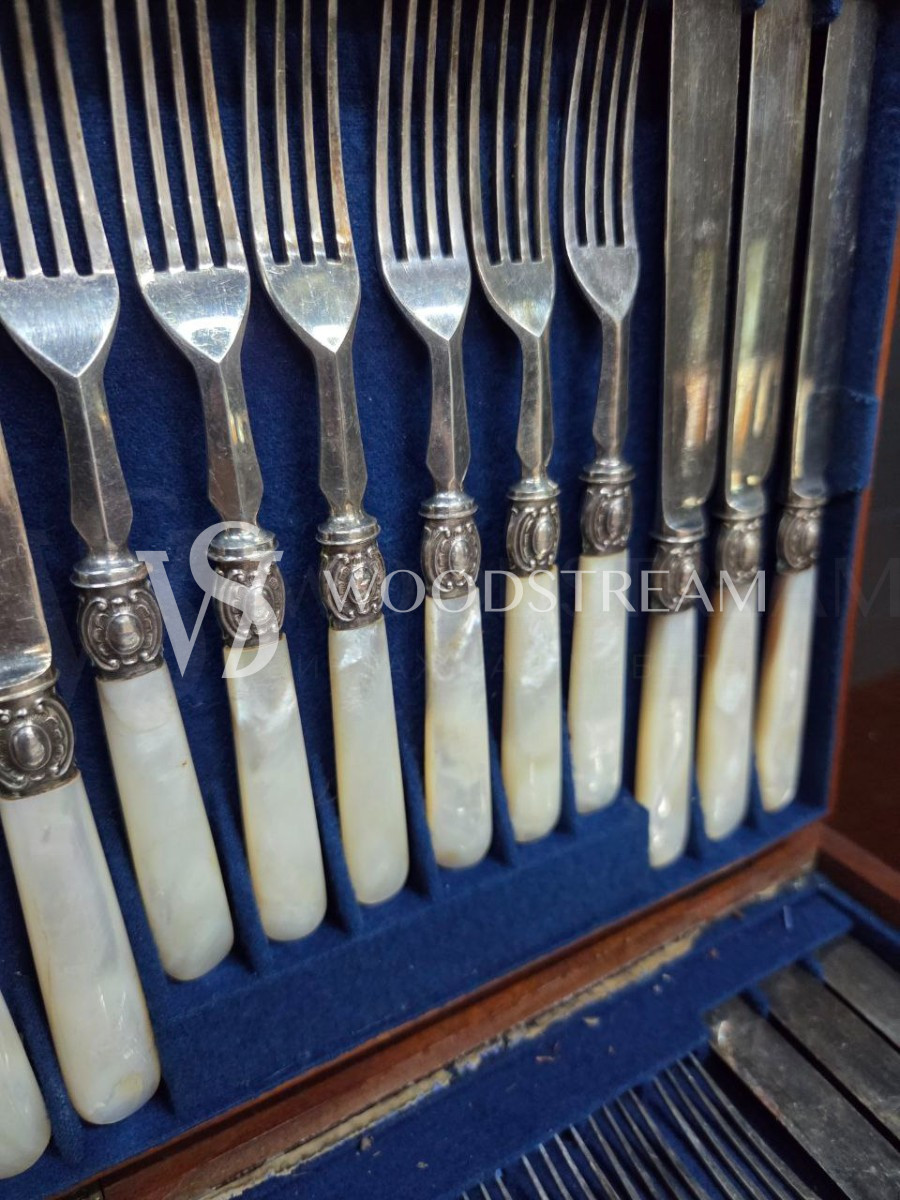 Набор столовых приборов в оригинальной упаковке