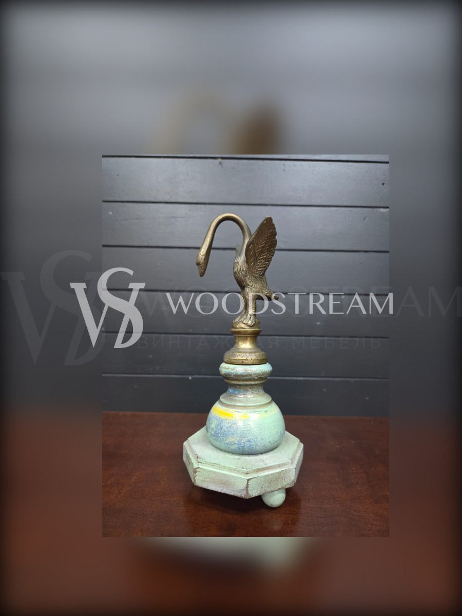 Скульптура/Фигура Утка на постаменте