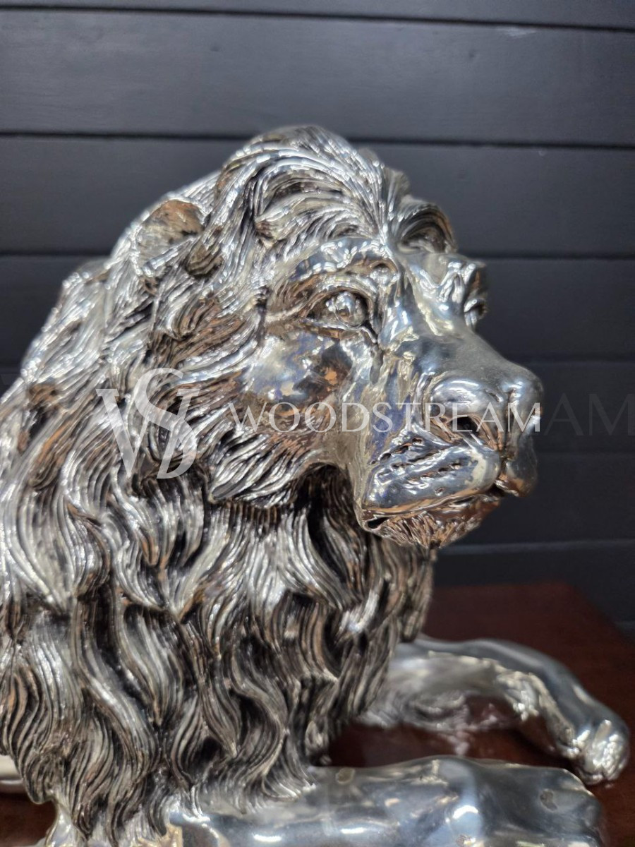 Скульптура/Статуэтка Лев