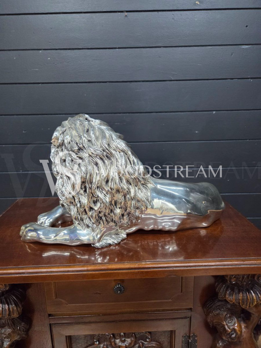 Скульптура/Статуэтка Лев