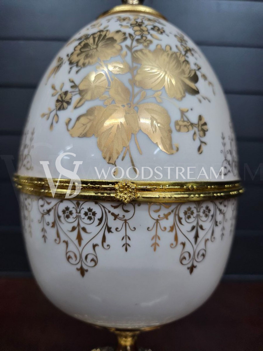 Ваза с крышкой/Конфетница/Шкатулка в форме яйца