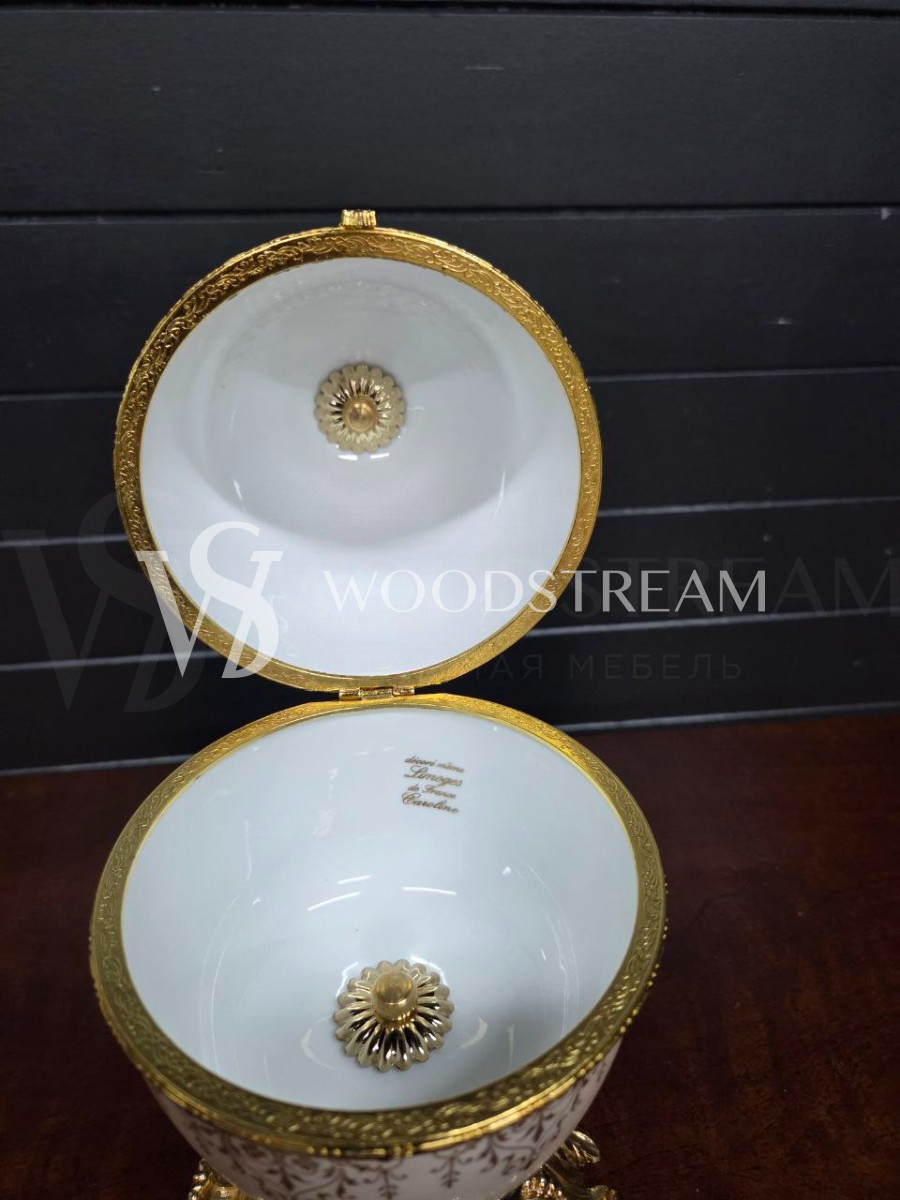 Ваза с крышкой/Конфетница/Шкатулка в форме яйца