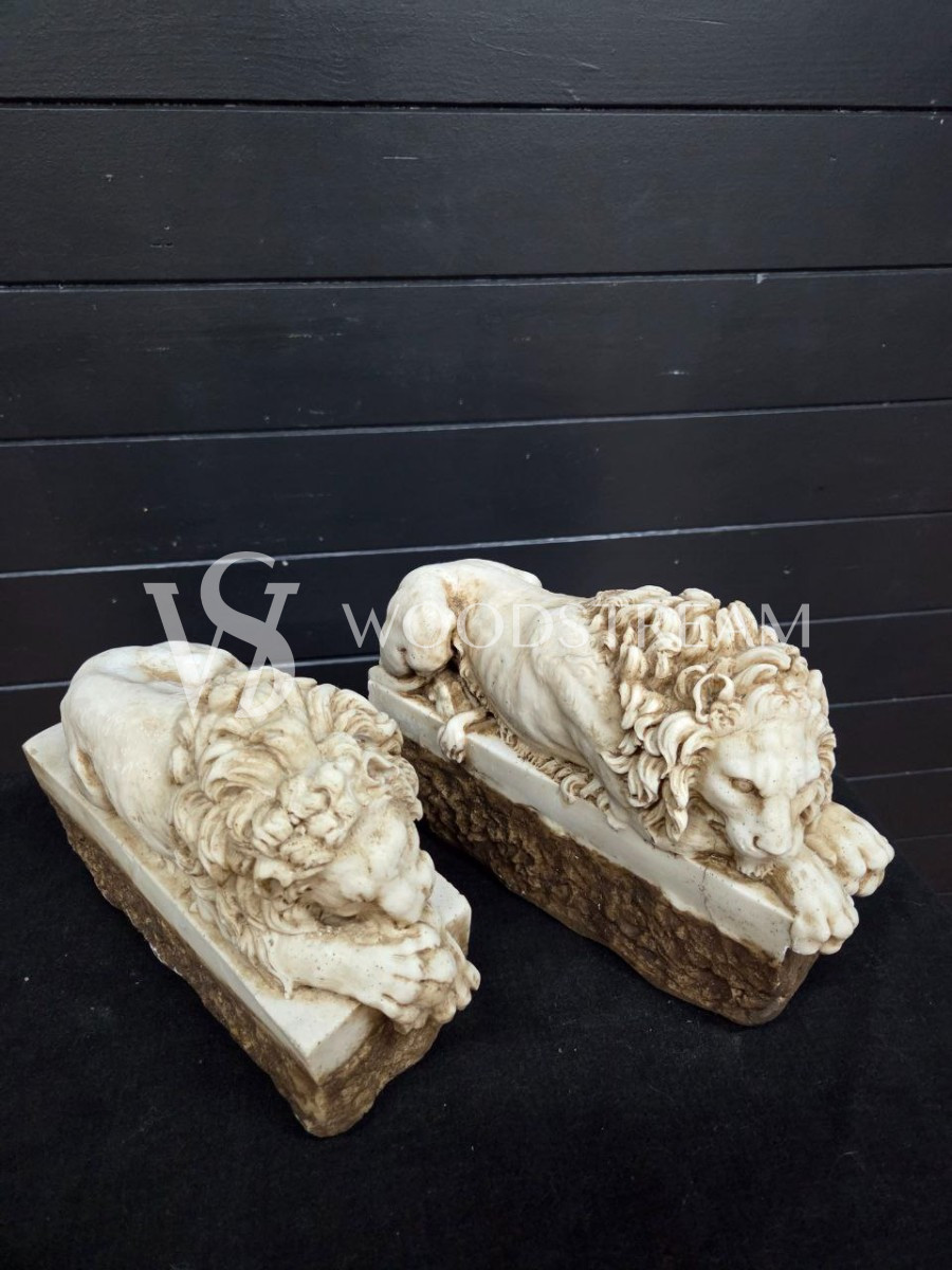 Статуэтка/Скульптура 2 штуки Спящий и пробуждающийся лев