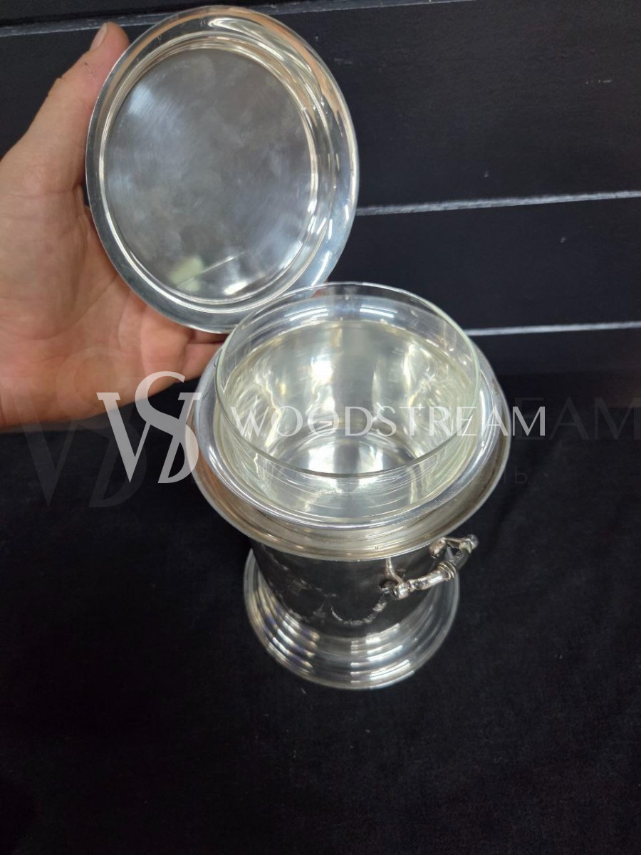 Ведро для охлаждения винных бутылок