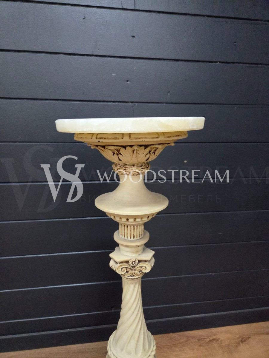 Стол/Подставка в стиле венецианского барокко
