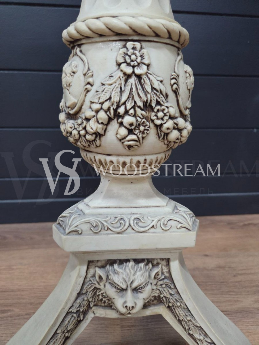 Стол/Подставка в стиле венецианского барокко