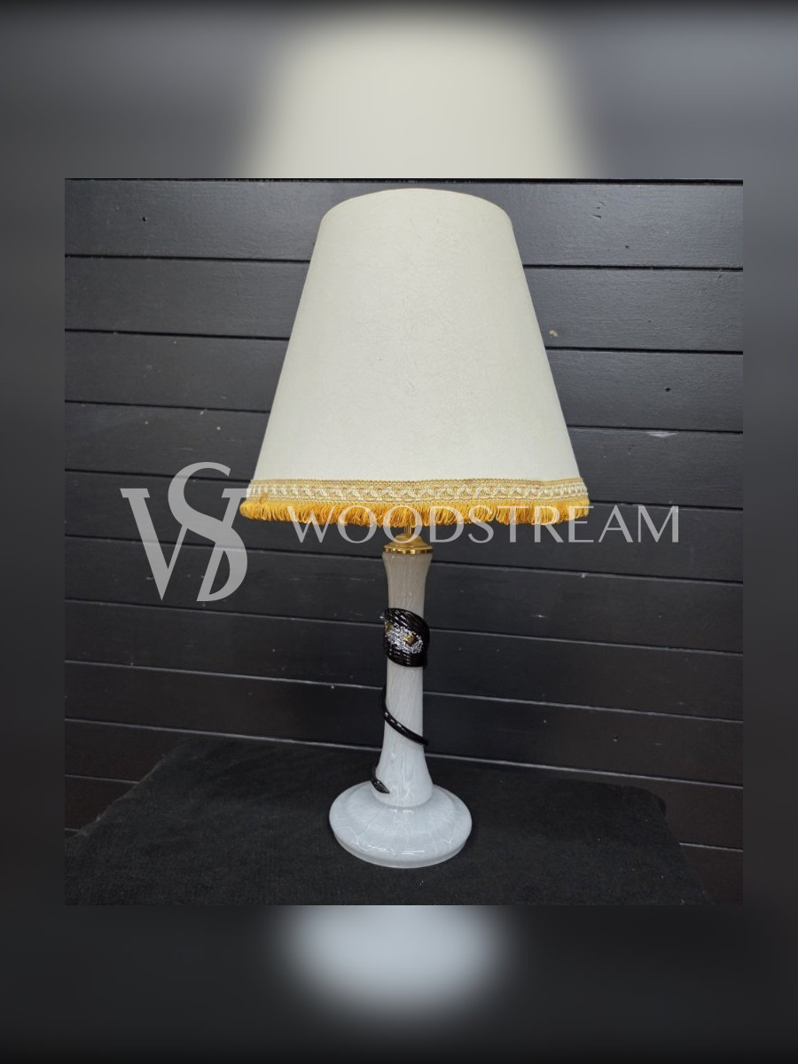 Лампа настольная винтажная