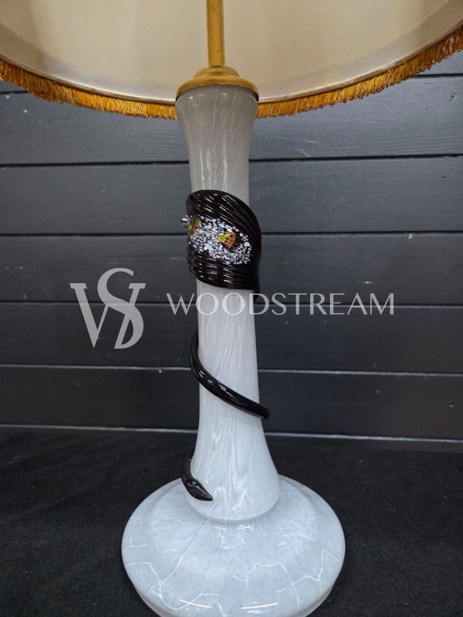 Лампа настольная винтажная