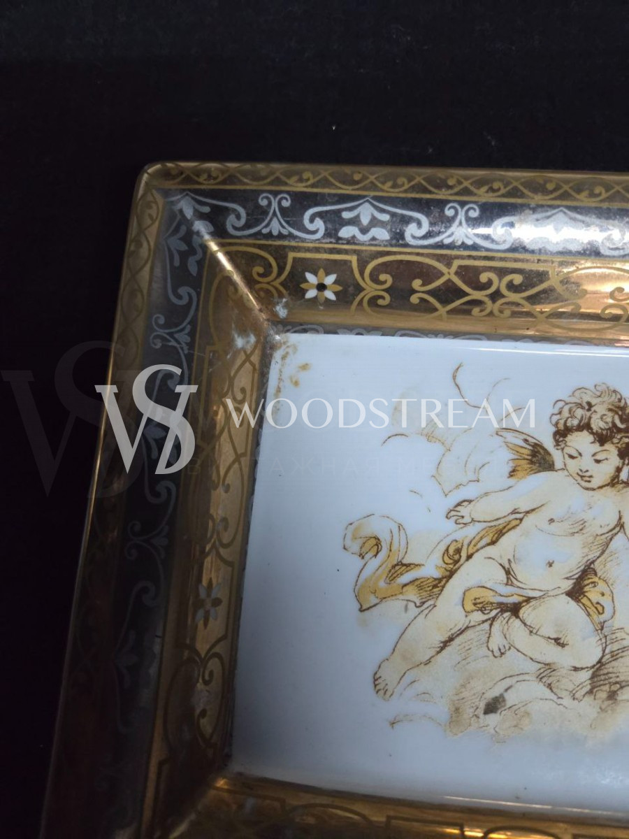 Тарелка с путти Limoges