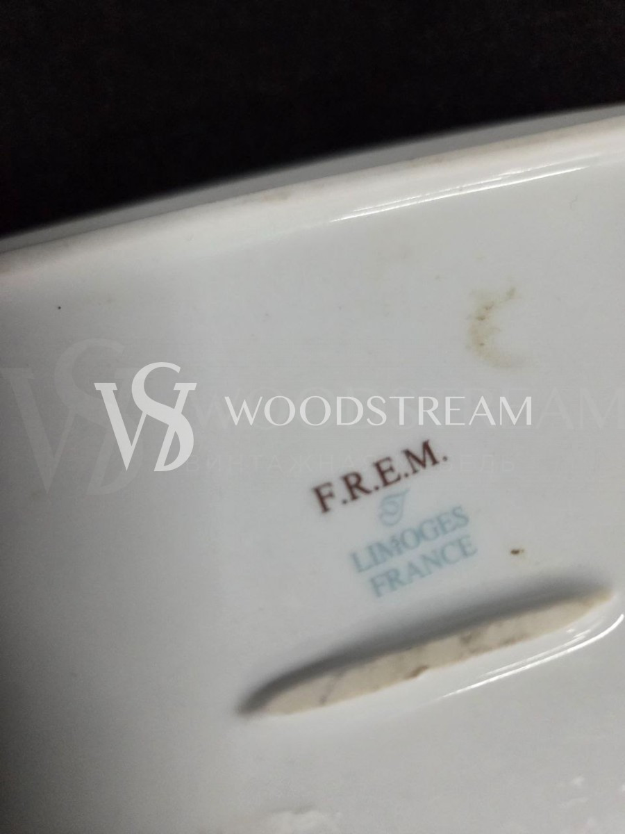 Тарелка с путти Limoges