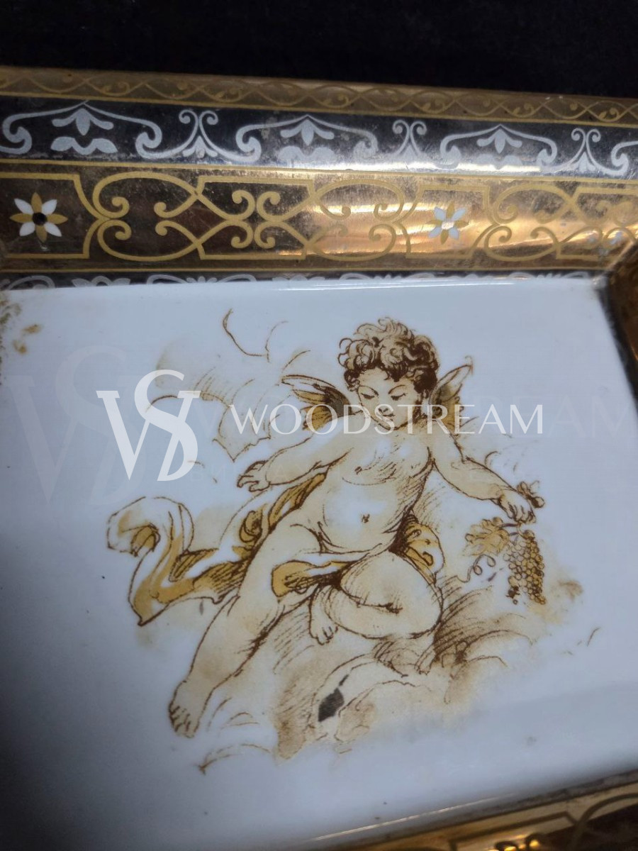 Тарелка с путти Limoges