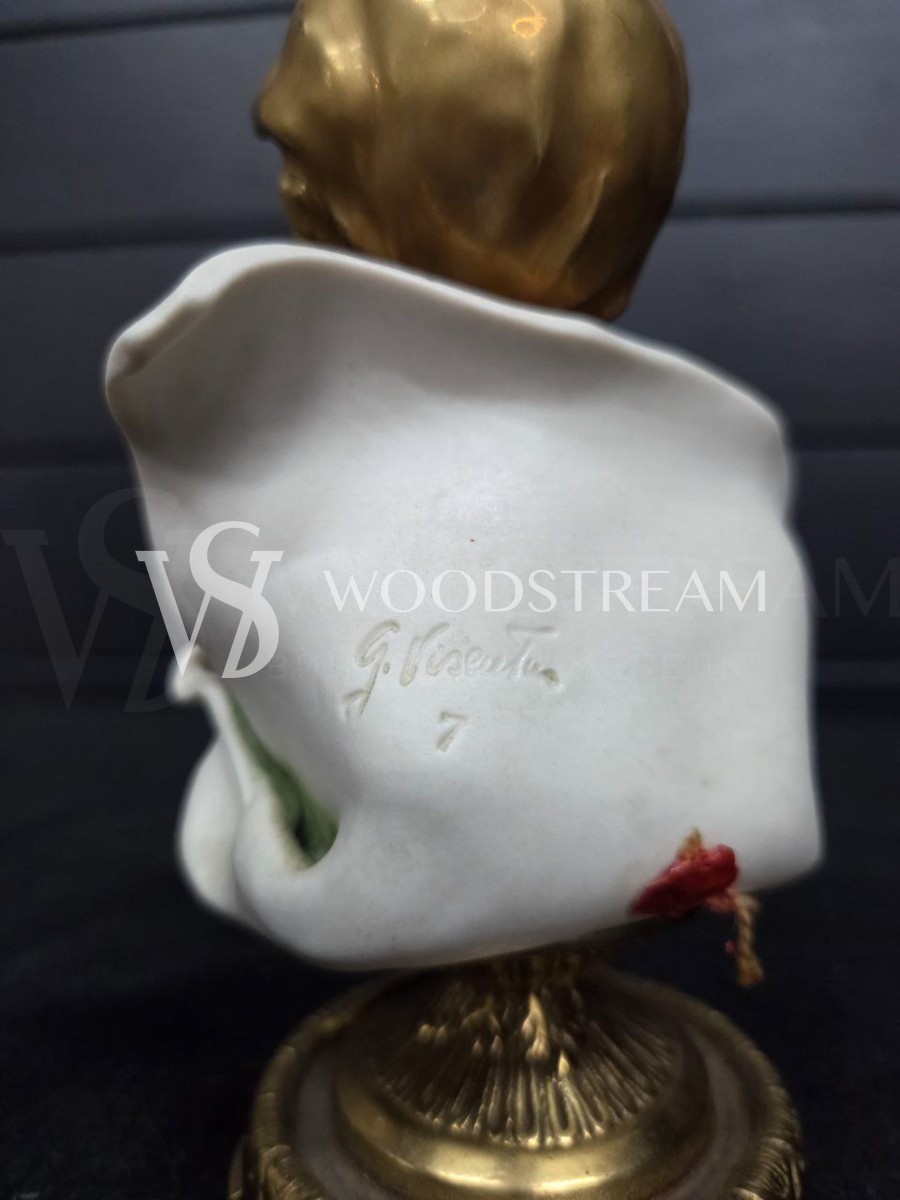 Скульптура/Бюст Девушка