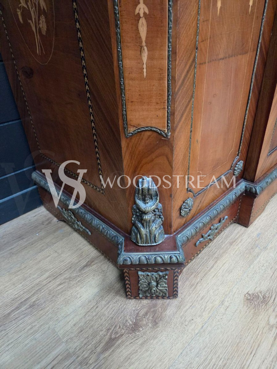 Комод/Тумба в стиле Людовика XVI