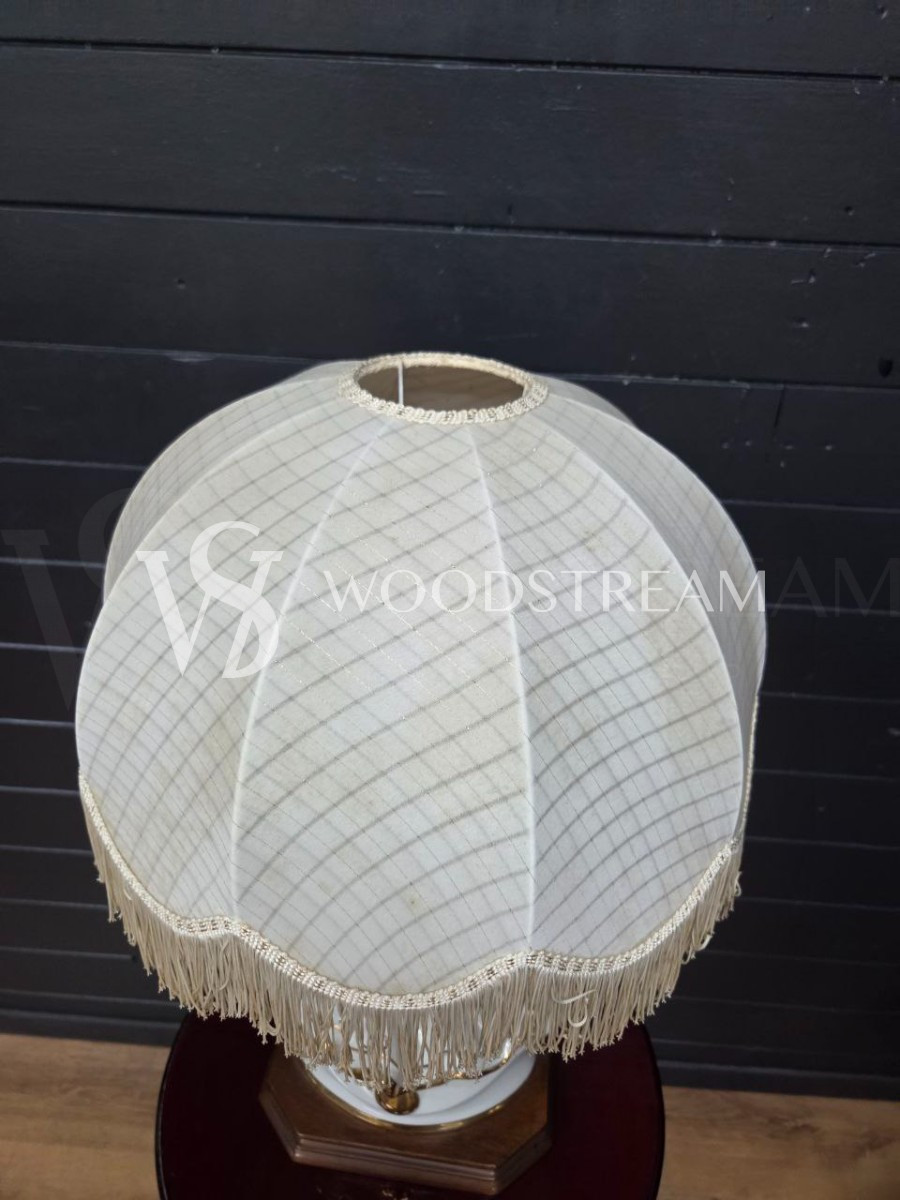 Лампа настольная со скульптурой Пьеро