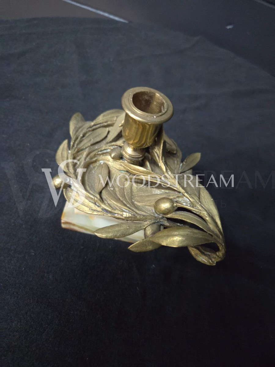 Подсвечник на подставке винтажный