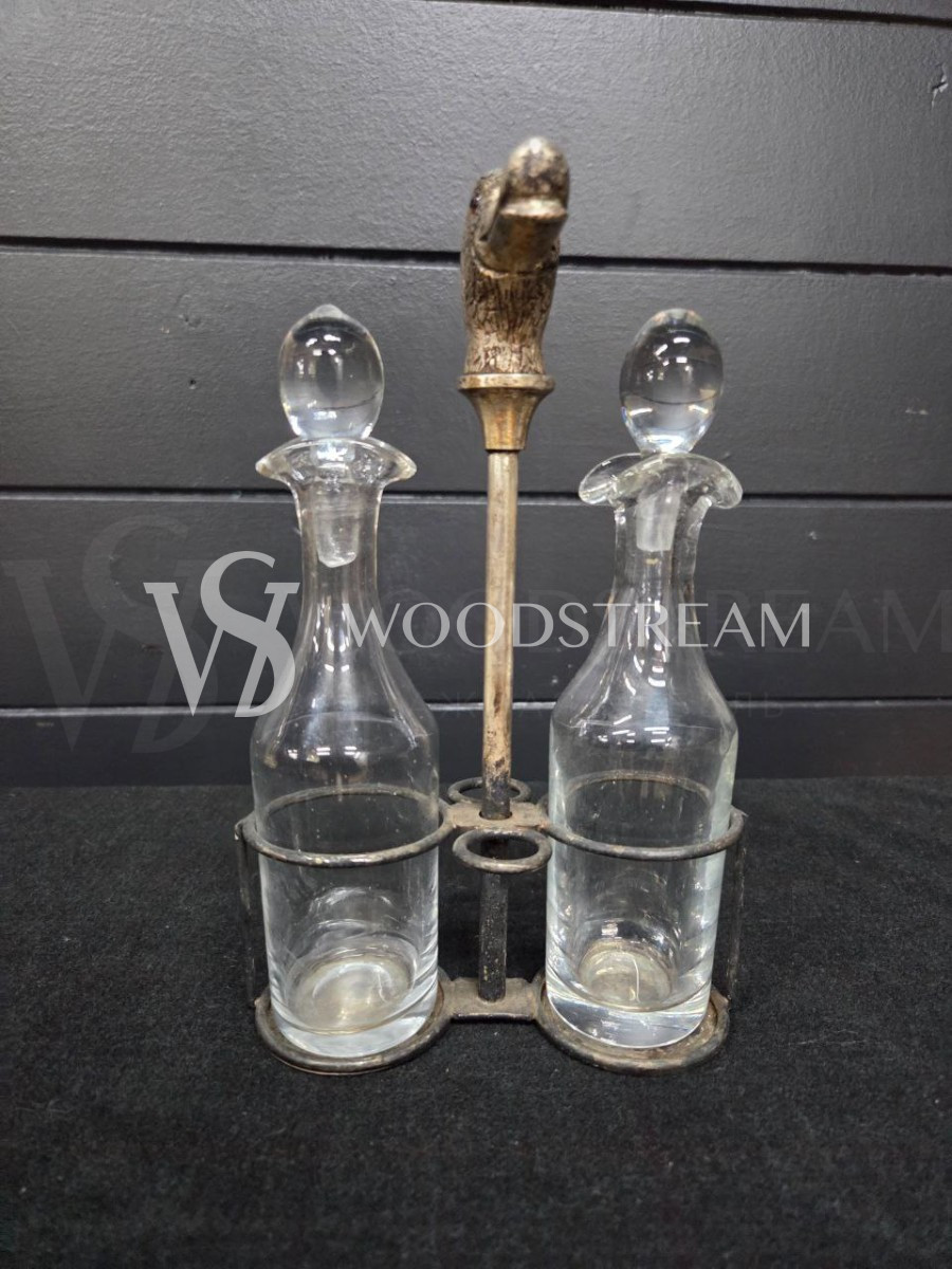 Набор: Бутылка/Соусник 2 штуки на подставке винтажный