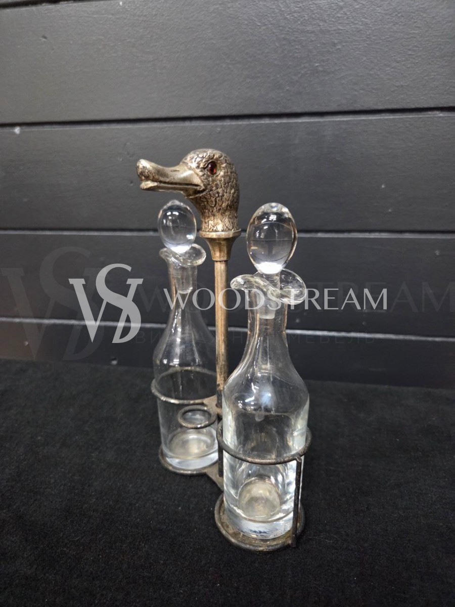 Набор: Бутылка/Соусник 2 штуки на подставке винтажный